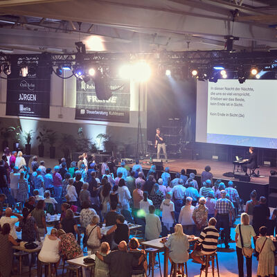 Bild vergrößern: Rudelsingen