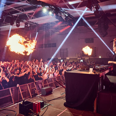 Bild vergrößern: TUJAMO & Friends