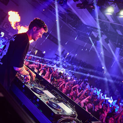 Bild vergrößern: TUJAMO & Friends