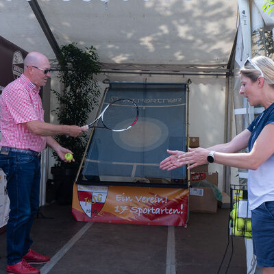 Bild vergrößern: Festplatz