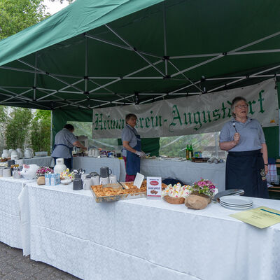 Bild vergrößern: Festplatz