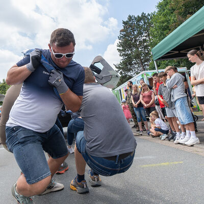 Bild vergrößern: Panzerziehen