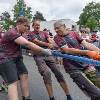 Bild vergrößern: Panzerziehen