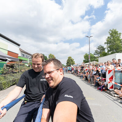 Bild vergrößern: Panzerziehen