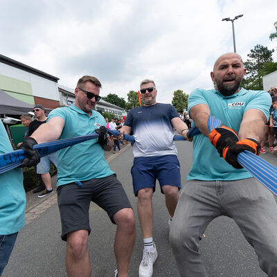 Bild vergrößern: Panzerziehen