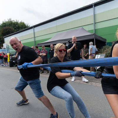 Bild vergrößern: Panzerziehen