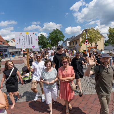 Bild vergrößern: Festumzug am 29.06.2025