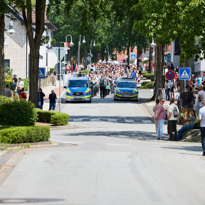 Bild vergrößern: Festumzug am 29.06.2025