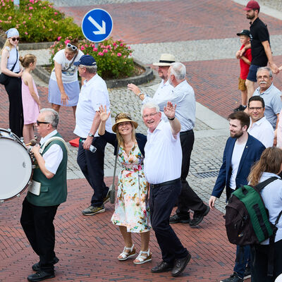 Bild vergrößern: Festumzug am 29.06.2025