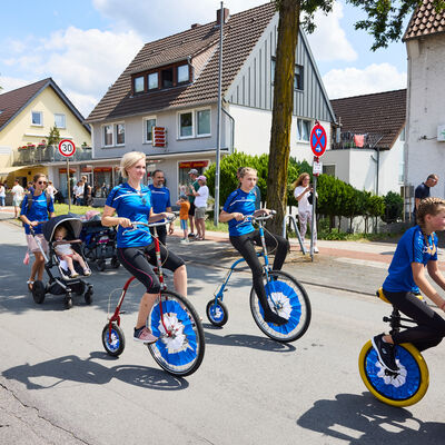 Bild vergrößern: Festumzug am 29.06.2025