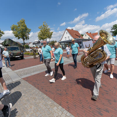 Bild vergrößern: Festumzug am 29.06.2025