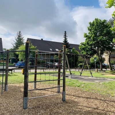 Bild vergrößern: Spielplatz Emilienstraße/Karolinenstraße