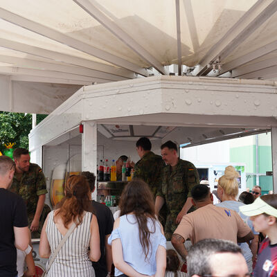 Bild vergr&ouml;&szlig;ern: Festplatz 2