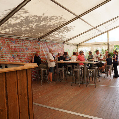 Bild vergr&ouml;&szlig;ern: Festplatz 2